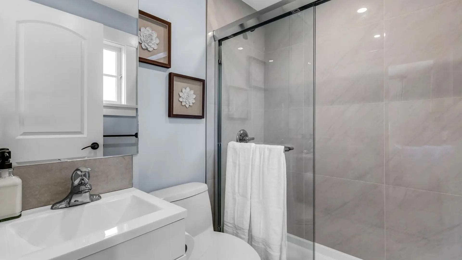 West King Edward Luxury Guest Home Vancouver Homestay